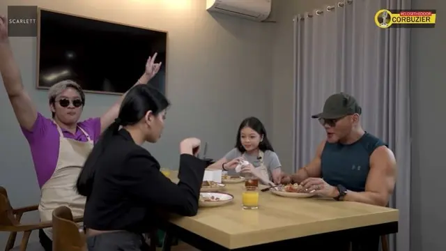 6 Momen Sabrina Chairunnisa Masak Bareng Azka Corbuzier dan Nada Tarina, Kompak