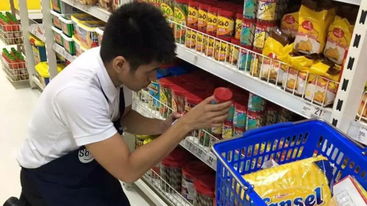 Pekerjakan Penyandang Autisme, Supermarket Ini Dipuji Netizen