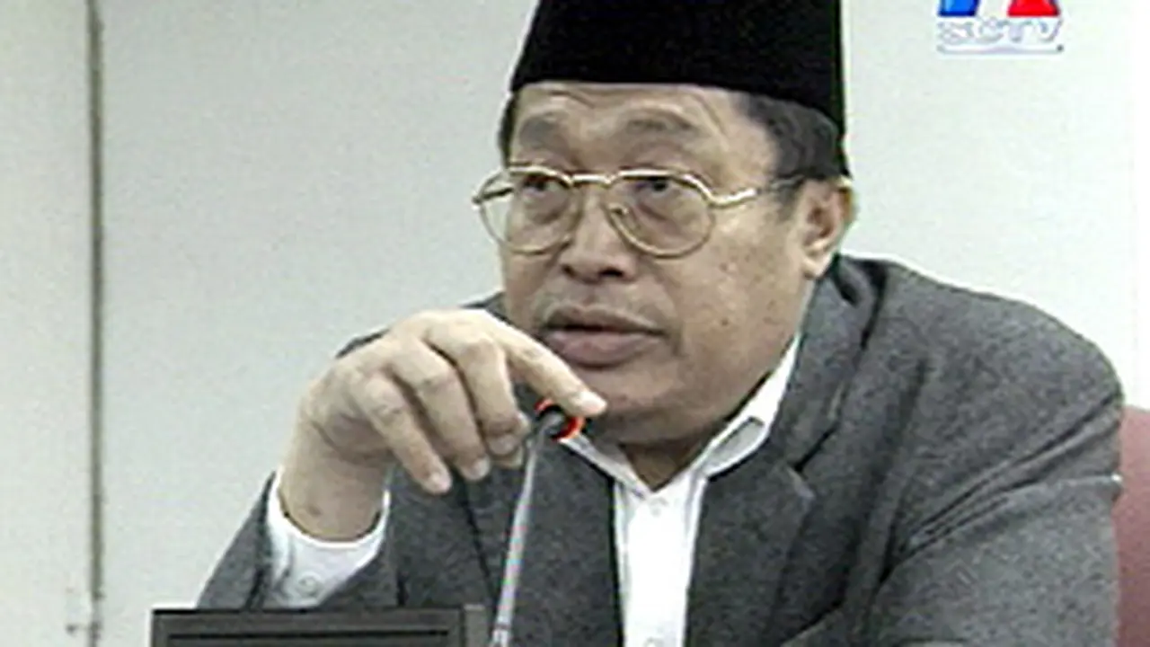 011204bGusYus.jpg