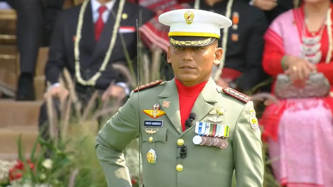 Komandan Upacara HUT ke-81 RI, Kolonel Inf Priyo Handoyo. (Dok. Tangkapan Layar YouTube Sekretariat Kepresidenan)