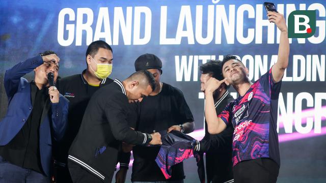 Grand Launching Jersey Rans Nusantara FC Bersama Ronaldinho