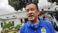 Komisaris PT Persib Bandung Bermartabat (PBB), Umuh Muchtar. (Bola.com/Erwin Snaz)