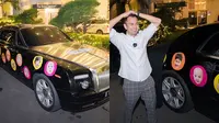 Rolls-Royce ditempeli stiker (Instagram/@raffinagita1717)