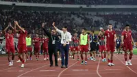 Pelatih Timnas Indonesia, Shin Tae-yong, tampaknya memiliki kepercayaan tersendiri terhadap beberapa pemain. Sebab, pemain-pemain ini tampil tak tergantikan pada dua laga FIFA Matchday Juni 2023. Setidaknya, ada lima nama pemain Timnas Indonesia yang mencatatkan menit bermain paling banyak saat menghadapi Palestina dan Argentina. Mereka selalu tampil sebagai starter pada dua pertandingan ini. Berikut aksi terbaik 5 pemain kepercayaan Shin Tae-yong di Timnas Indonesia. (Bola.com/Bagaskara Lazuardi)