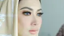 "Pengen dapet surganya Allah, itu cita-cita sebagai muslim. Pengen lebih baik lagi dalam segala hal, karena sampai sekarang belum bisa menjadi muslim yang baik. Saya sedang belajar ke arah sana," tambahnya. (Instagram/princessyahrini)