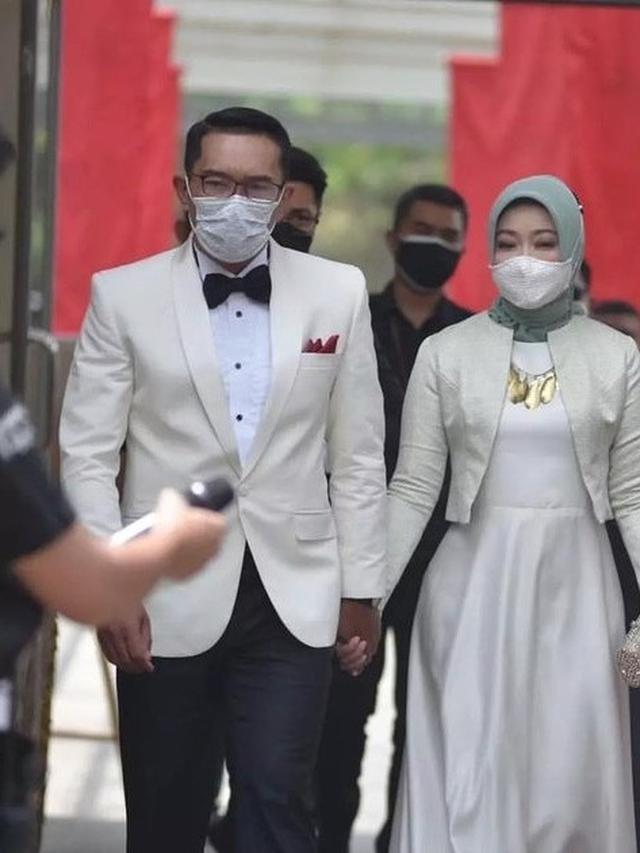 6 Potret Selebriti yang Hadiri Ngunduh Mantu Lesty-Billar, Ada Ridwan Kamil