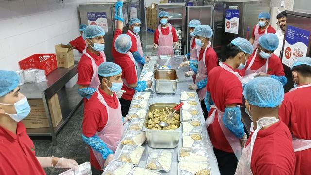 Panitia Penyelengara Ibadah Haji (PPIH) Arab Saudi telah menyiapkan makanan sehat cita rasa nusantara untuk para jemaah haji Indonesia yang telah tiba di Tanah Suci.