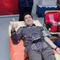 Di tengah kesuksesan film Sewu Dino, produser Manoj Punjabi tergerak peduli terhadap sesama dengan menggelar aksi donor darah massal di MD Place Jakarta. (Foto: Dok. Instagram @manojpunjabimd)