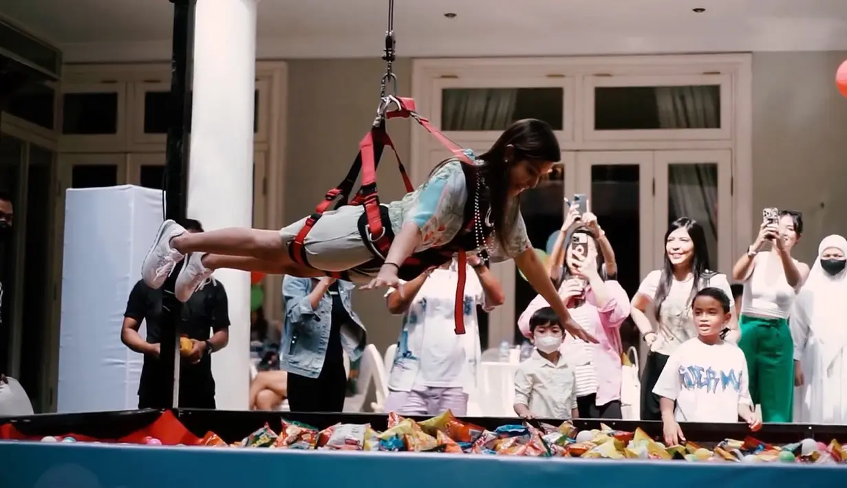 [Instagram/ramadhaniabakrie]