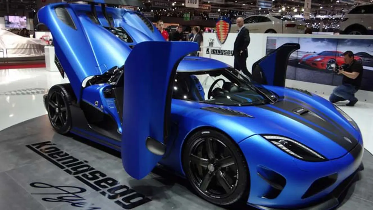 mobil-tercepat-140202-d.jpg