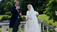 Putri Raiyah mengikat janji suci pernikahan dengan jurnalis kelahiran Inggris bernama Ned Donovan pada Selasa, 7 Juli 2020. (dok. Twitter @RaiyahHKJ/https://twitter.com/RaiyahHKJ/status/1280475885028675586