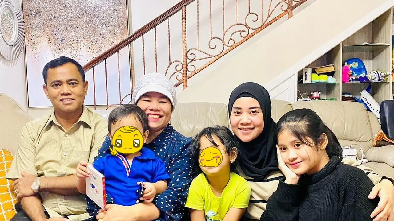 5 Momen Puput Mantan Istri Doddy Soedrajat Silaturahmi ke Rumah Haji Faisal