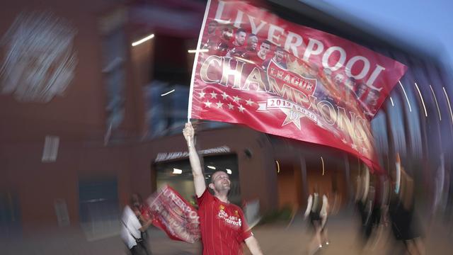 Fans Liverpool Berpesta