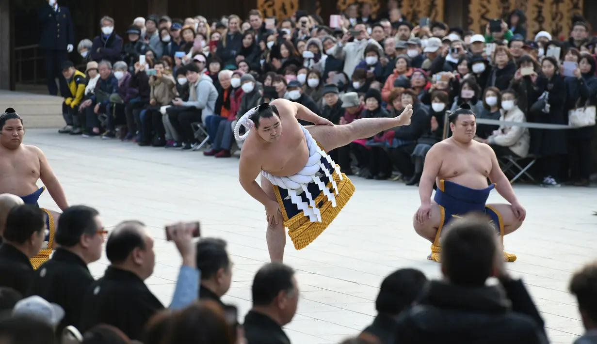 FOTO: Ritual Tahun Baru Para Juara Sumo di Jepang - Foto Liputan6.com