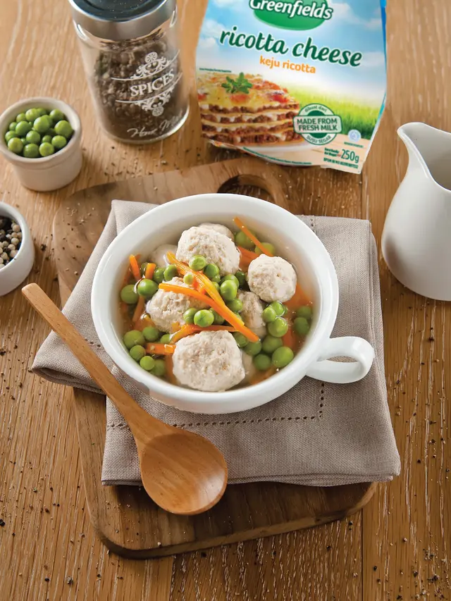 Chiken & Ricotta Dumpling Soup/dok. Greenfields