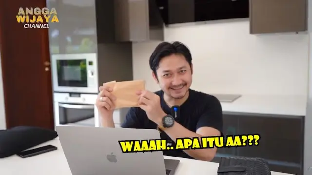 7 Momen Haru Bahagia Dewi Perssik Dapat Nafkah Pertama Kali dari Angga Wijaya