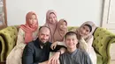 Jihan Fahira bersama keluarga (Instagram/ jihanfahirareal)