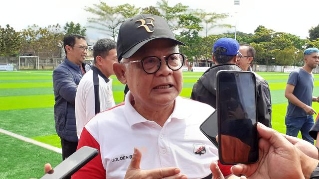 Direktur POR UNI Beny Oewes