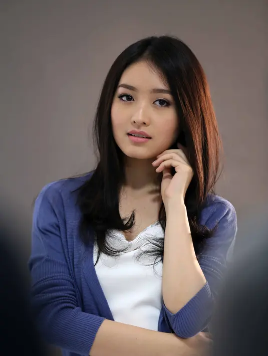 Saking antusiasnya, keduanya juga saling mengingatkan saat di luar lokasi syuting. Tujuannya, agar sebelum di mulai, keduanya sudah berada di lokasi syuting. (Nurwahyunan/Bintang.com)