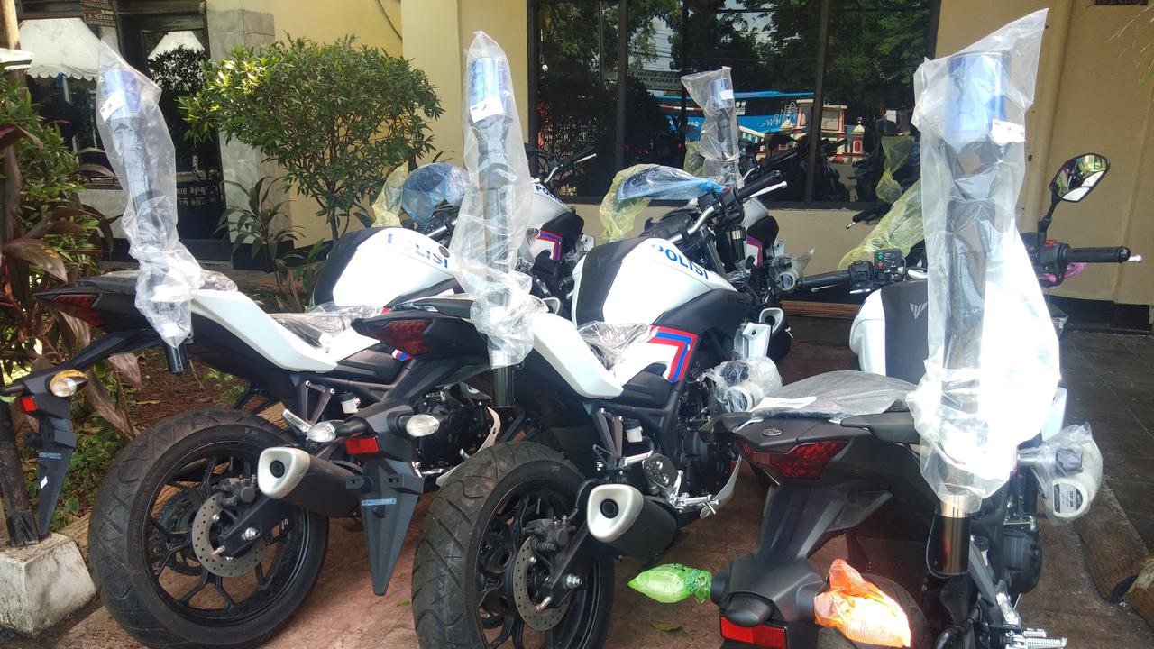 Polsek Ciracas mendapatkan mobil dan motor operasional baru pascadirusak massa pada Selasa 11 Desember 2018.