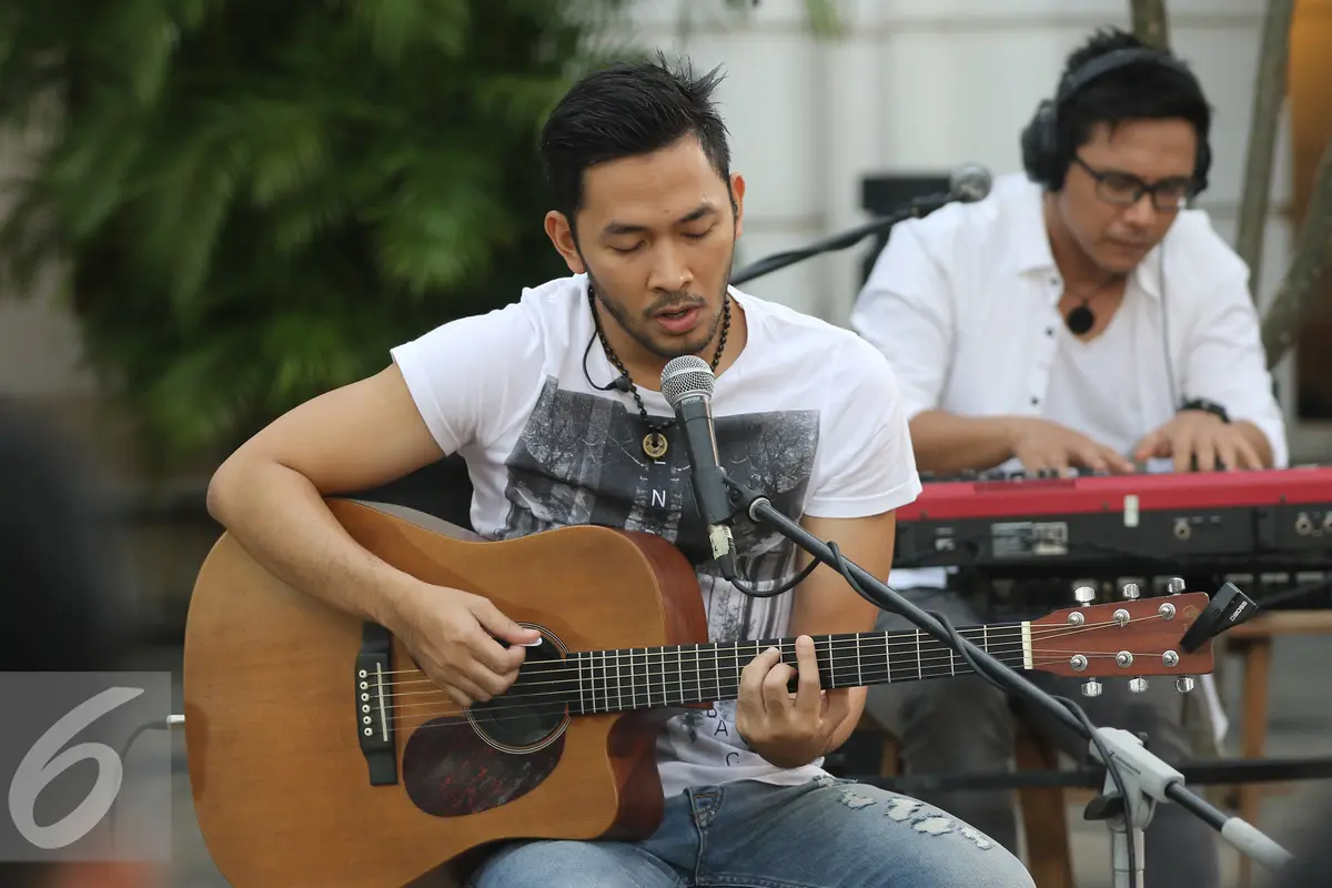 20160615- Konser NOAH-Jakarta- Herman Zakharia