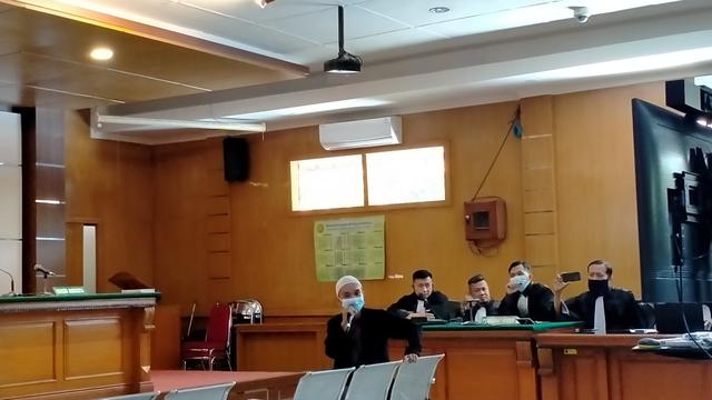 Sidang Sopir Taksi Online