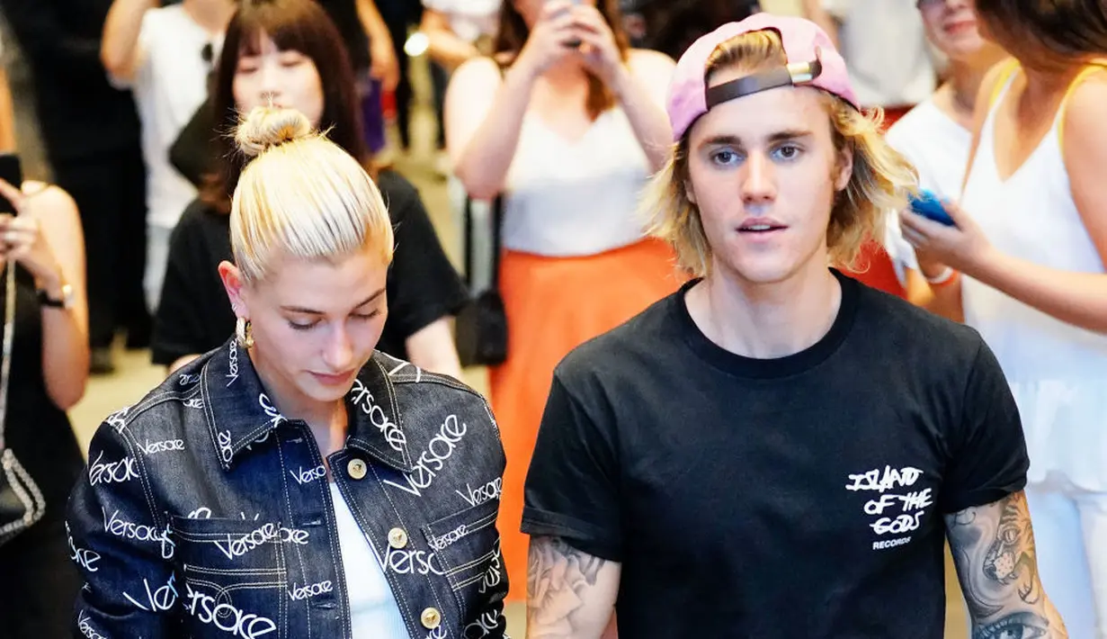 Dilaporkan, Justin meminta izin secara langsung pada Stephen beberapa minggu lalu. (HelloGiggles)