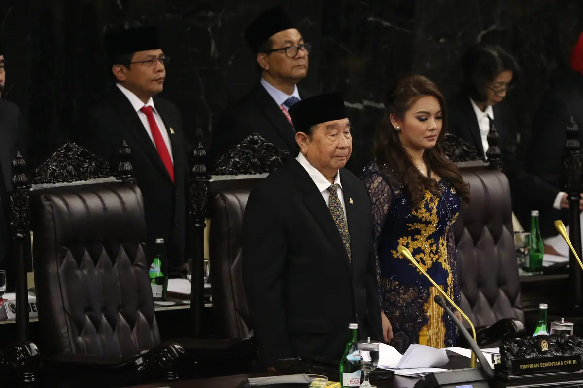 Mulan Jameela hingga Krisdayanti Dilantik Menjadi Anggota Dewan