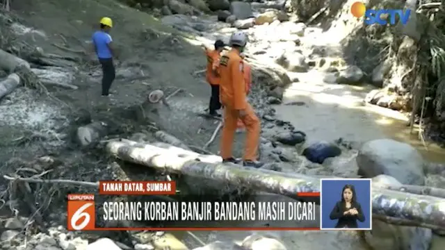 Pencarian korban difokuskan di aliran Sungai Batang Tuo dengan menggunakan anjing pelacak.