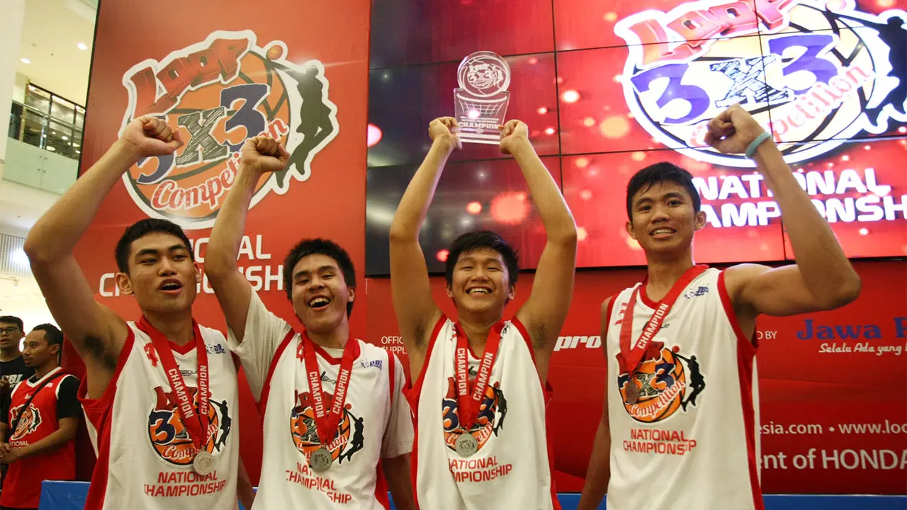 SMA IPH Surabaya Juara Loop 3x3 Competition