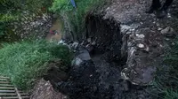 Akses Jalan Menuju Kantor Kelurahan Jatihandap Bandung Longsor, Tak Ada Korban Jiwa