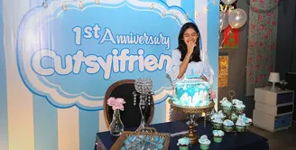 Cut Syifa adalah salah satu aktris pendatang baru yang sangat mencintai para penggemarnya. (Bambang E. Ros/Bintang.com)