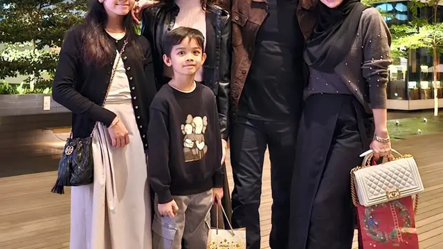 Potret Si Raja Sinetron Rionaldo Stockhorst Bersama Istri. (instagram/rio.stokhorst/eischulz).