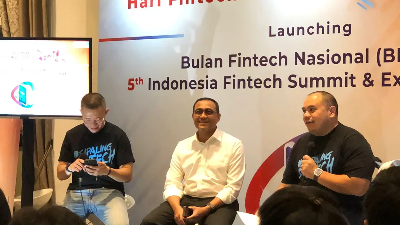 OJK bersama Asosiasi Fintech Indonesia (Aftech) dan Asosiasi Fintech Syariah Indonesia (Afsi) resmi membuka Bulan Fintech Nasional & the 5th Indonesia Fintech Summit and Expo 2023