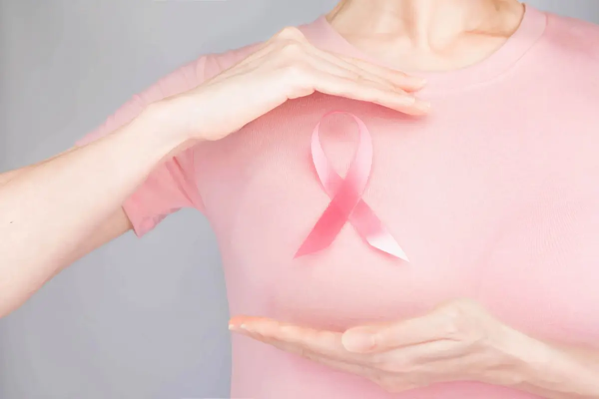 \Ajak Masyarakat Peduli Deteksi Dini Kanker Payudara, Love Pink Kembali Adakan Kegiatan Menarik