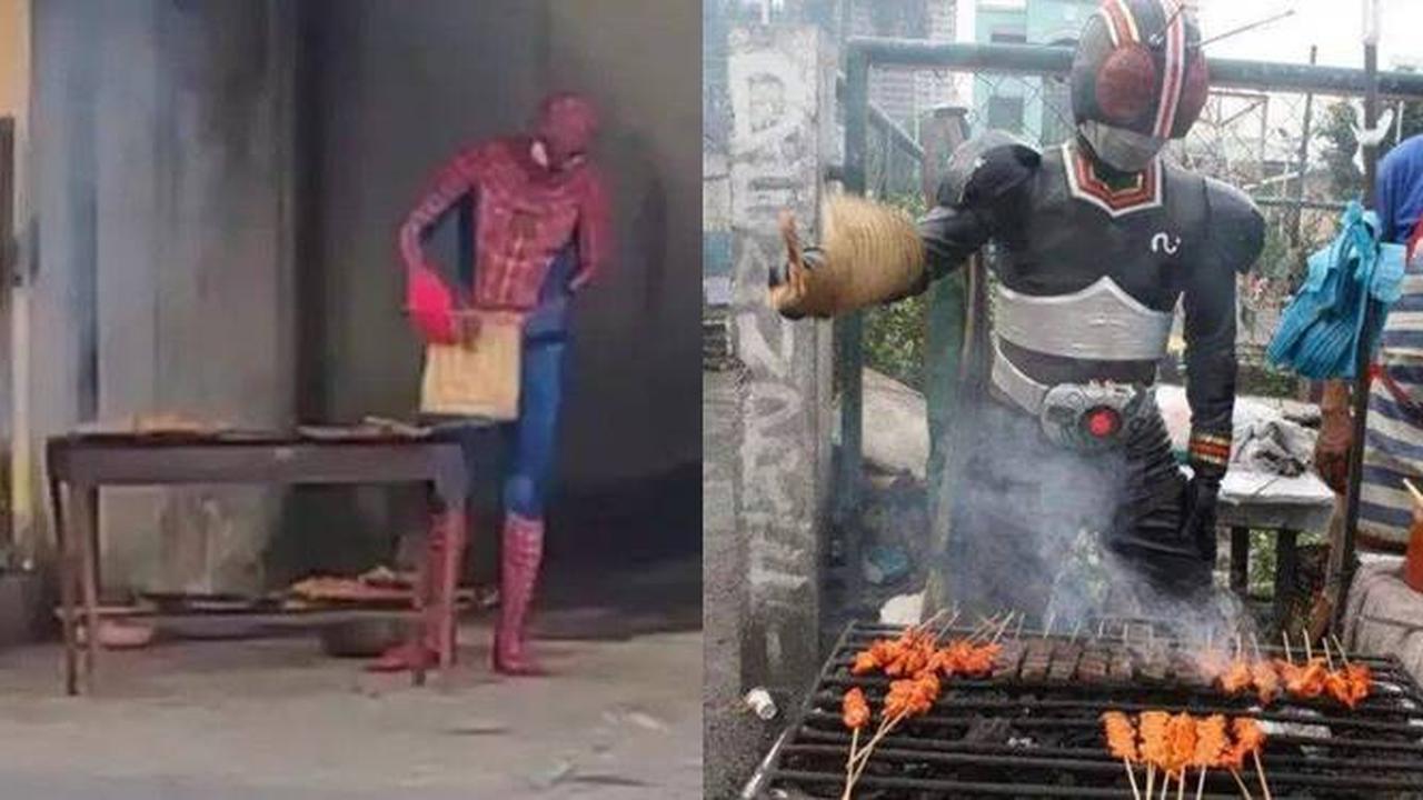 8 Potret Nyeleneh Cara Orang Jualan Sate, Ada yang Pakai Kostum Ini Kocak