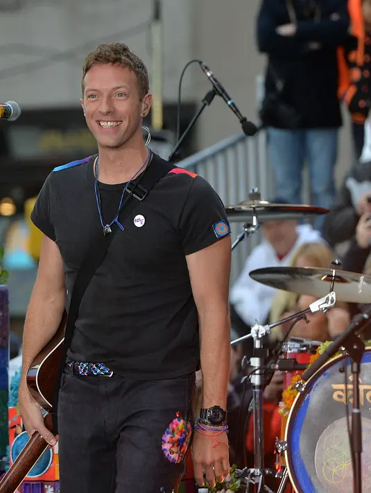 Suatu sumber mengatakan, pada kenyataanya perceraian ini pun akhirnya selesai setelah Chris Martin sepakat bernegosiasi dengan Gwyneth Paltrow. Tak butuh waktu lama, mereka mengakhiri status rumah tangga tersebut. (AFP/Bintang.com)