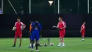 Pertandingan kedua timnas juga dijadwal digelar di Stadion Utama Gelora Bung Karno (SUGBK), Jakarta, pada Jumat 27 Maret 20026. Tampak dalam foto, para pemain Saint Kitts and Nevis saat menggelar sesi latihan perdana untuk FIFA Series 2026 di Lapangan A Stadion Utama Gelora Bung Karno (SUGBK), Jakarta, Selasa (24/3/2026). (Bola.com/M Iqbal Ichsan)