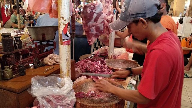 Penjual Daging Sapi Lokal Curhat Sepi Pembeli Karena Program Kjp
