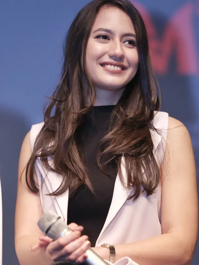 [Bintang] Pevita Pearce