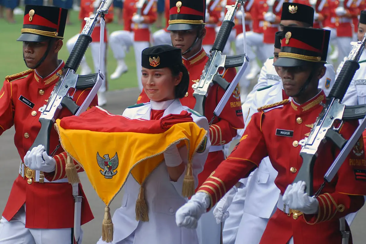 10 Gadis Cantik Pembawa Baki Sebelum Maria Felicia Gunawan