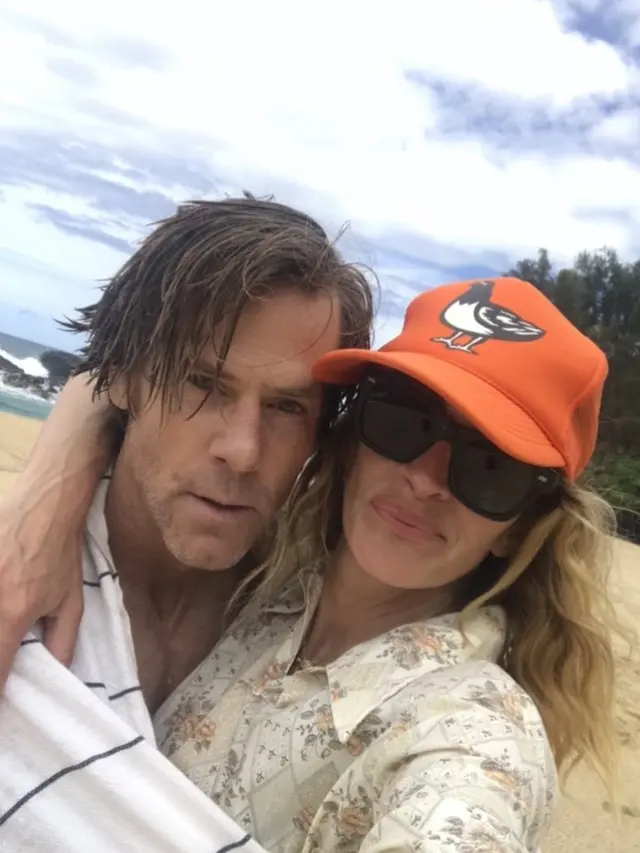 Julia Roberts dan suami, Daniel Moder. (Instagram/ juliaroberts)