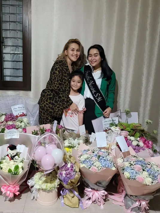 Keluarga Ayu Ting Ting (Instagram/ayutingting92)