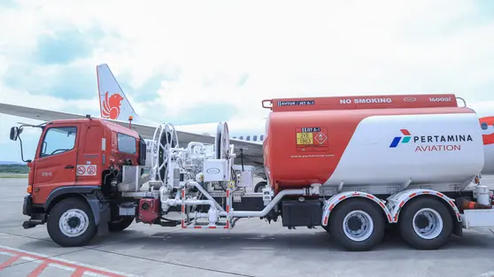 Selain BBM Nonsubsidi, Pertamina Pangkas Harga Avtur