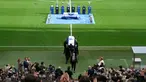 Peti mati mantan presiden FC Porto, Jorge Nuno Pinto da Costa dibawa keluar dari stadion Dragao setelah upacara penghormatan di Stadion Dragao, Porto, Portugal pada 17 Februari 2025. Pinto da Costa, menjabat sebagai presiden FC Porto dari tahun 1982 hingga 2024 dan meninggal dunia pada usia 87 tahun. (AFP/Miguel Riopa)