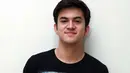 Berperan sebagai Romeo di sinetron 'High School Love Story', Rizky Nazar bersama pemain lainnya menyuguhkan kisah romantis anak SMA yang juga lucu. (Deki Prayoga/Bintang.com)