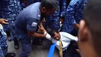 Polisi Seret Eks Presiden Maladewa ke Pengadilan