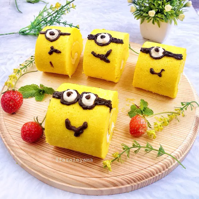 Swiss Roll Nangka Bentuk Minion