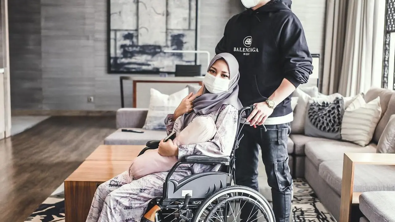 Sedang Hamil Muda, Potret Aurel Hermansyah dan Nagita Slavina di Hari Lebaran