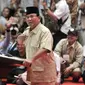 Capres nomor urut 02 Prabowo Subianto memberi sambutan dalam Pembekalan Relawan Prabowo-Sandiaga di Istora Senayan, Jakarta, Kamis (22/11). Para relawan diharapkan dapat dibekali pengetahuan terkait Pilpres 2019. (Merdeka.com/Iqbal Nugroho)